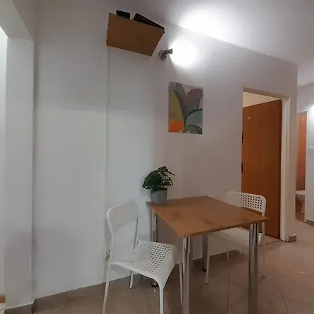 Apartmán Apartament Familly Hostello - 5 Osobnych Pokoi, Blisko Areny I Lotniska