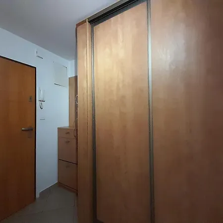 Apartament Familly Hostello - 5 Osobnych Pokoi, Blisko Areny I Lotniska 브로츠와프