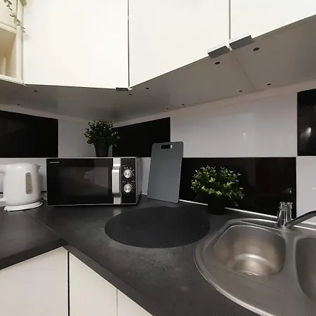 Apartament Familly Hostello - 5 Osobnych Pokoi, Blisko Areny I Lotniska 브로츠와프